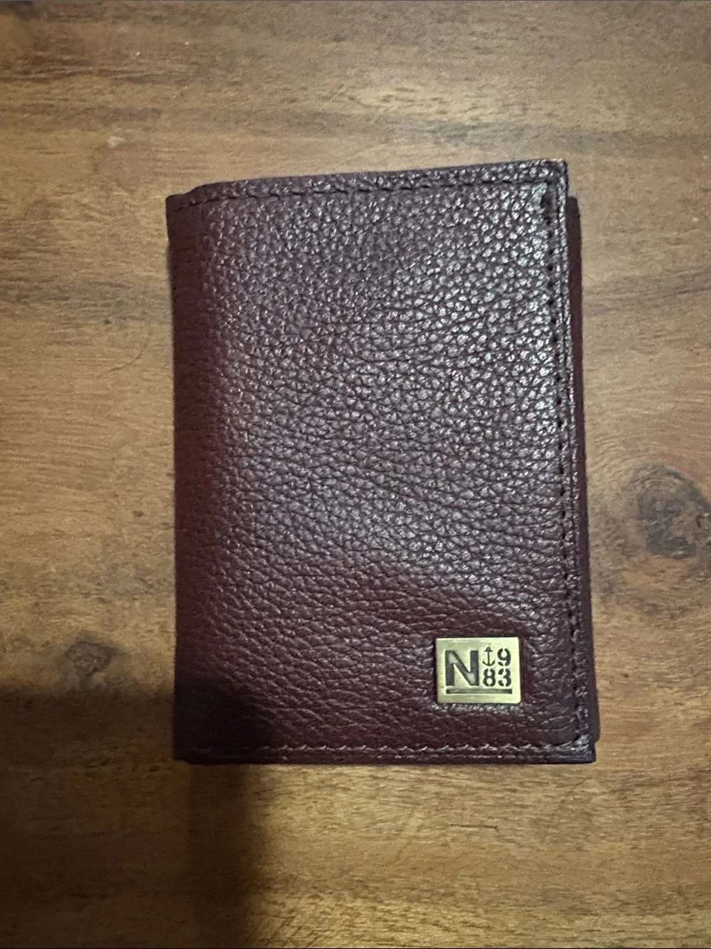 Nautica Men's Pebbled Trifold Card Holder - Burgundy